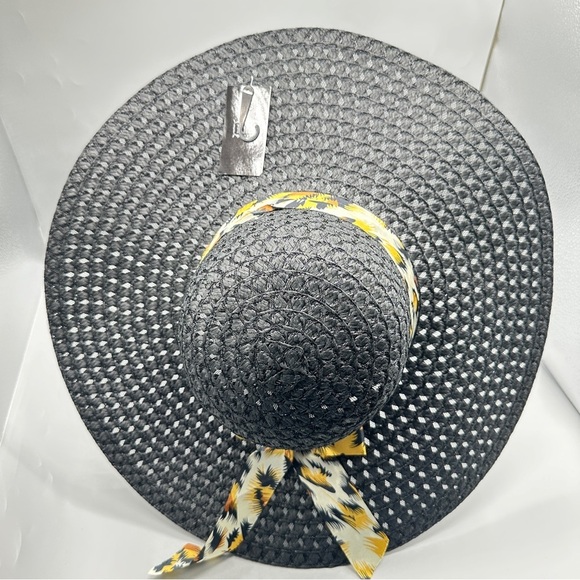 Stylish Women's Straw Hats with Bow Sunny Summer Beach Festival - in 3 colors - Picture 2 of 6